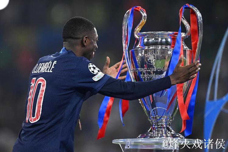 大巴黎闪耀多哈!2025FIFA年度最佳奖项提名揭晓,登贝莱成大热门 大巴黎闪耀多哈!2025FIFA年度最佳奖项提名揭晓,登贝莱成大热门